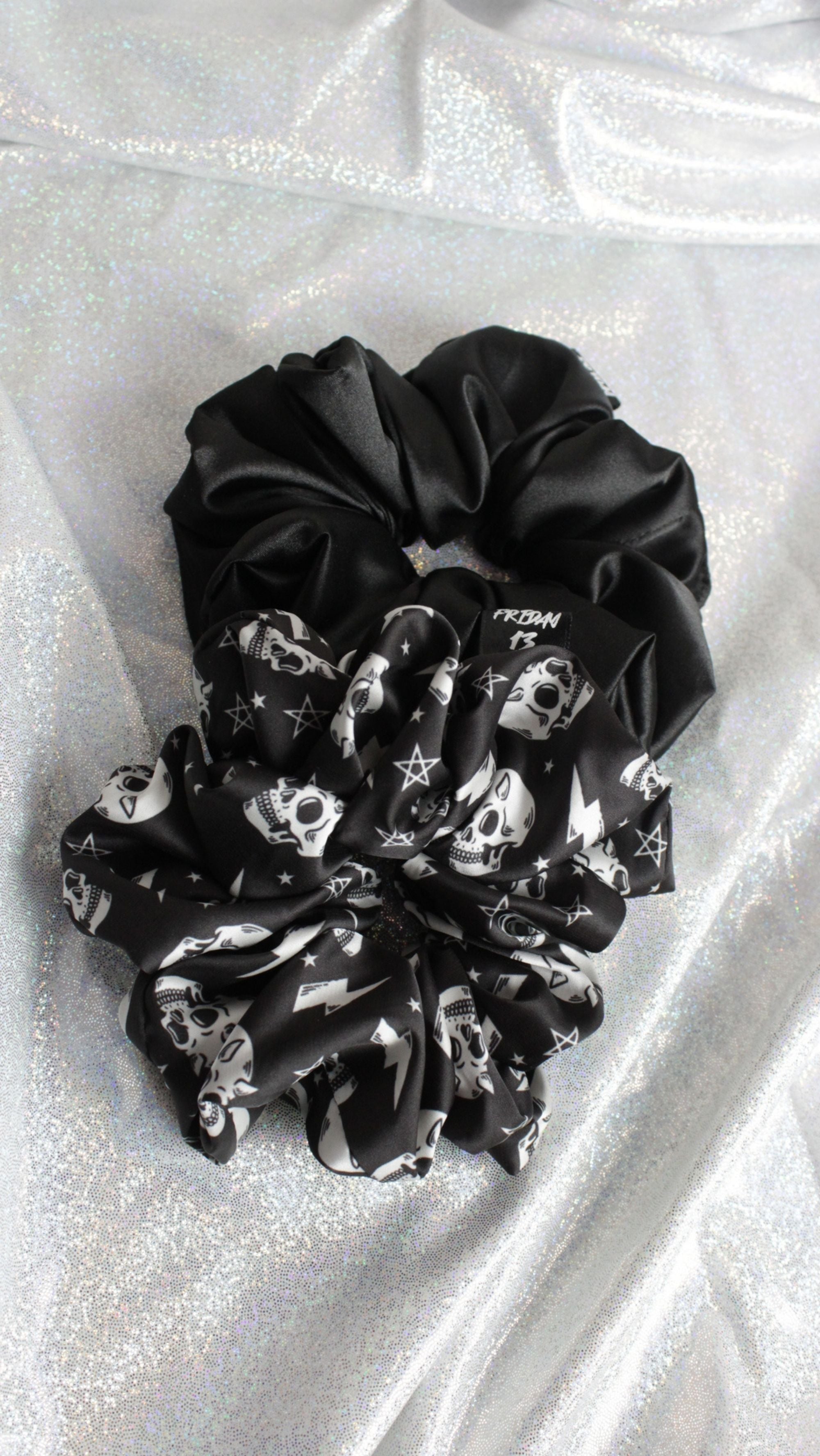 LARGE SCRUNCHIE SET